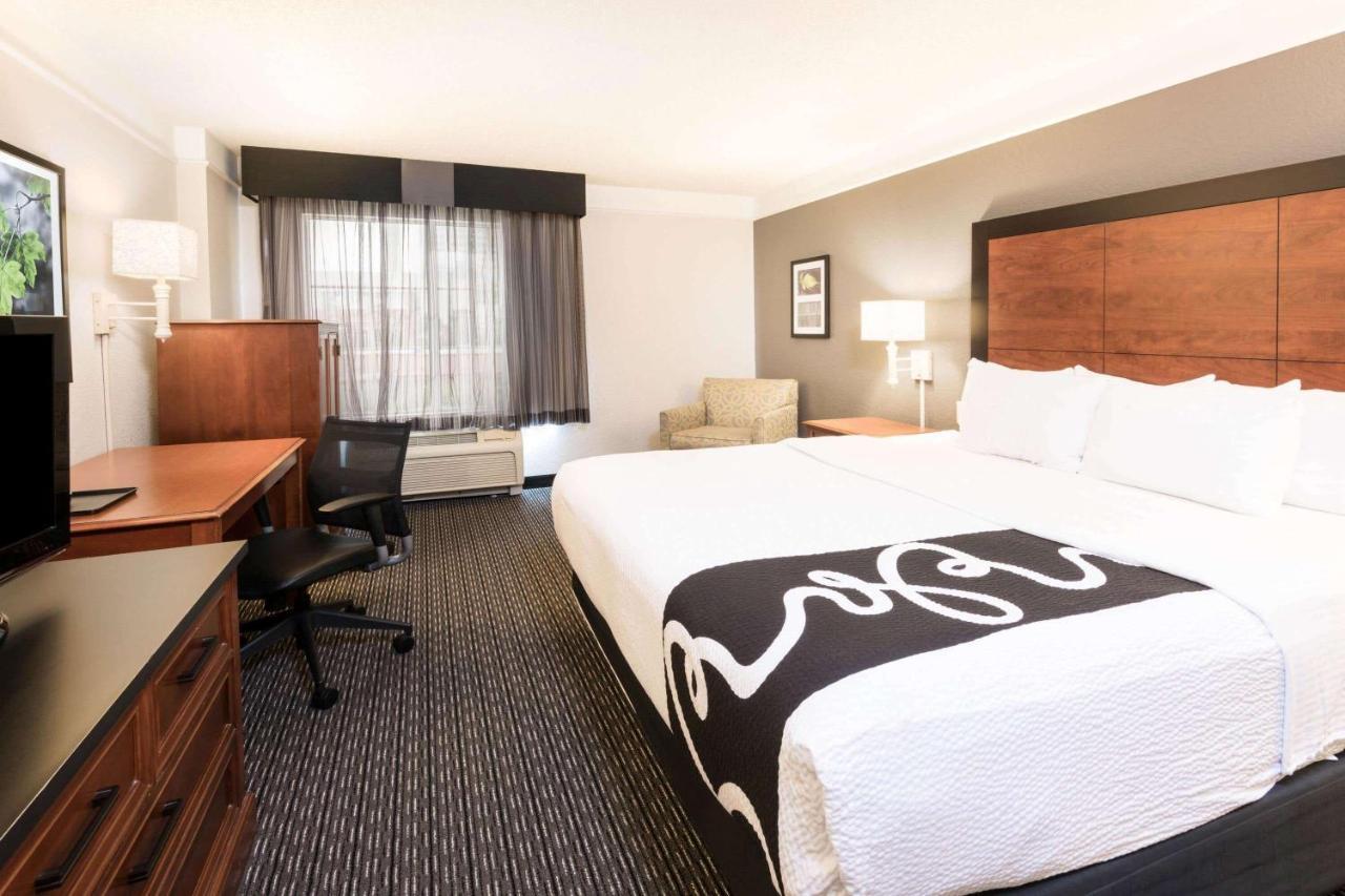 La Quinta Inn & Suites By Wyndham San Antonio Riverwalk Eksteriør billede