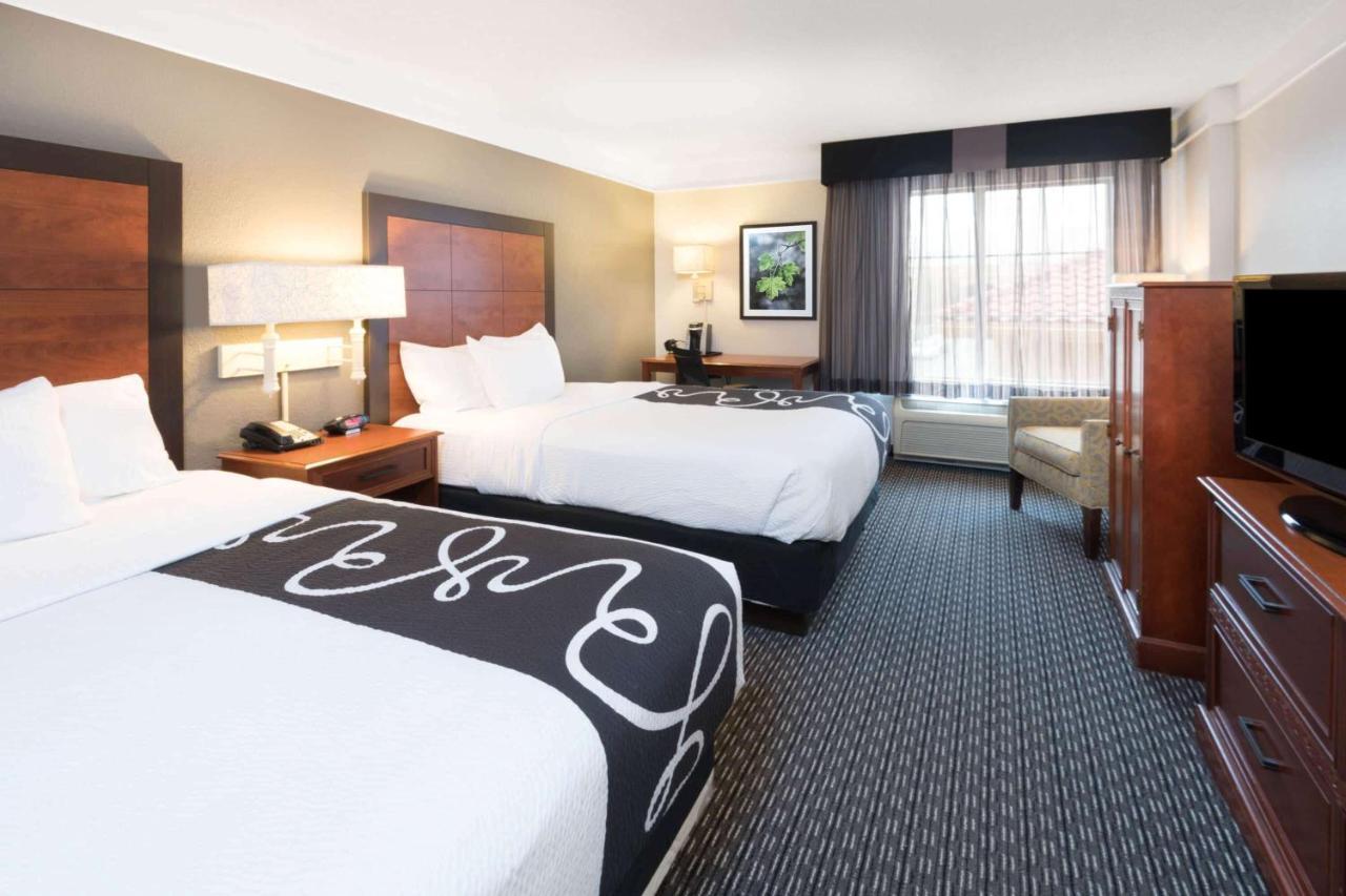 La Quinta Inn & Suites By Wyndham San Antonio Riverwalk Eksteriør billede