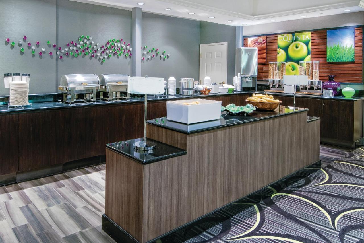 La Quinta Inn & Suites By Wyndham San Antonio Riverwalk Eksteriør billede