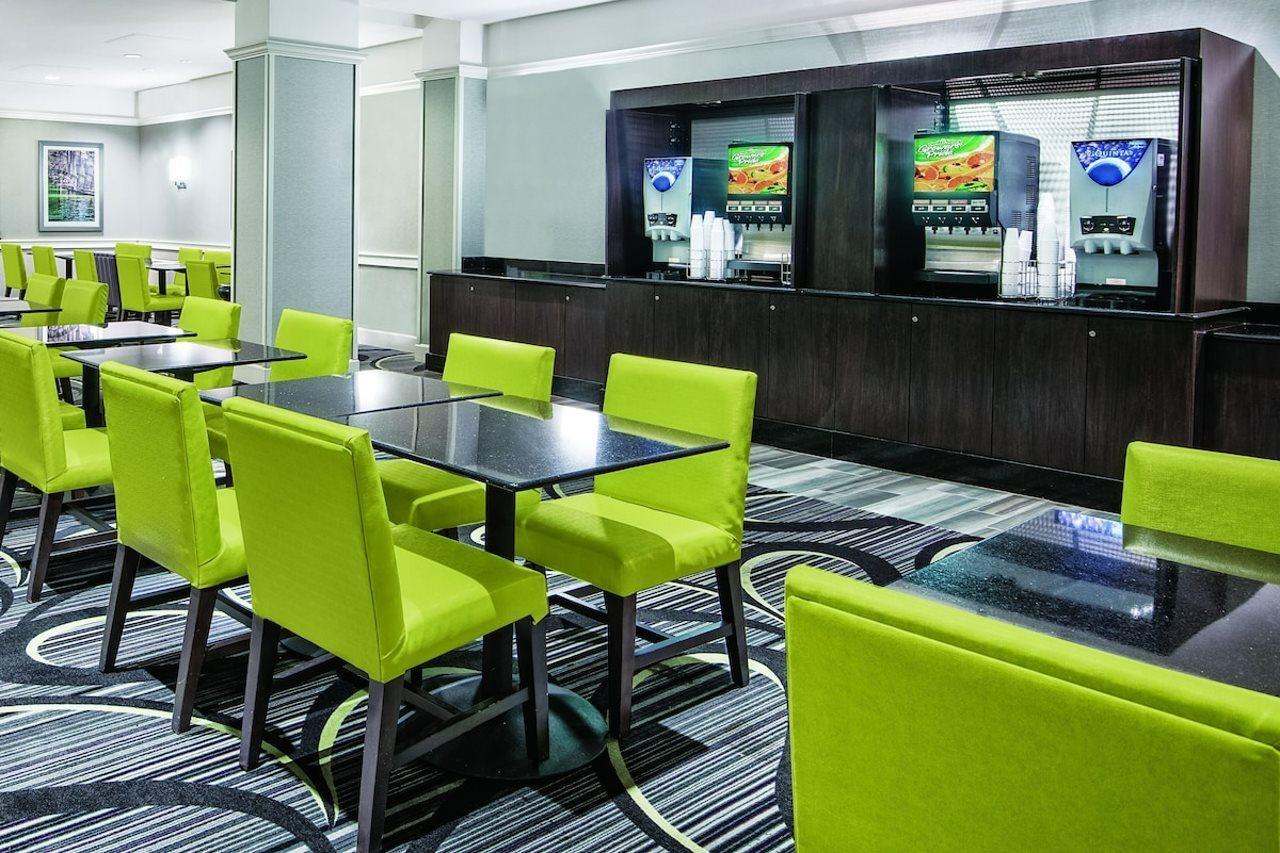 La Quinta Inn & Suites By Wyndham San Antonio Riverwalk Eksteriør billede