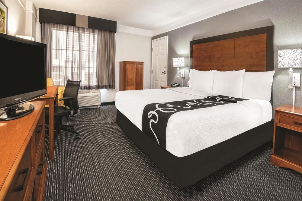 La Quinta Inn & Suites By Wyndham San Antonio Riverwalk Eksteriør billede